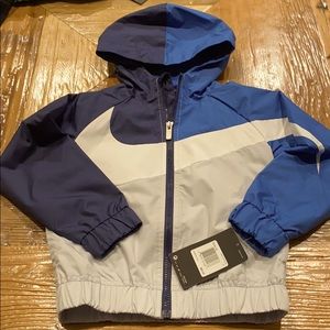 NEW Nike Youth Windbreaker